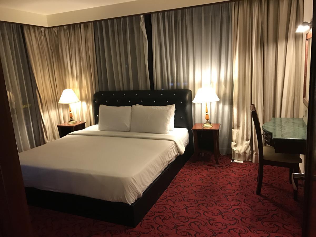 Appartamento Times Square Bukit Bingtang At Kuala Lumpur Esterno foto
